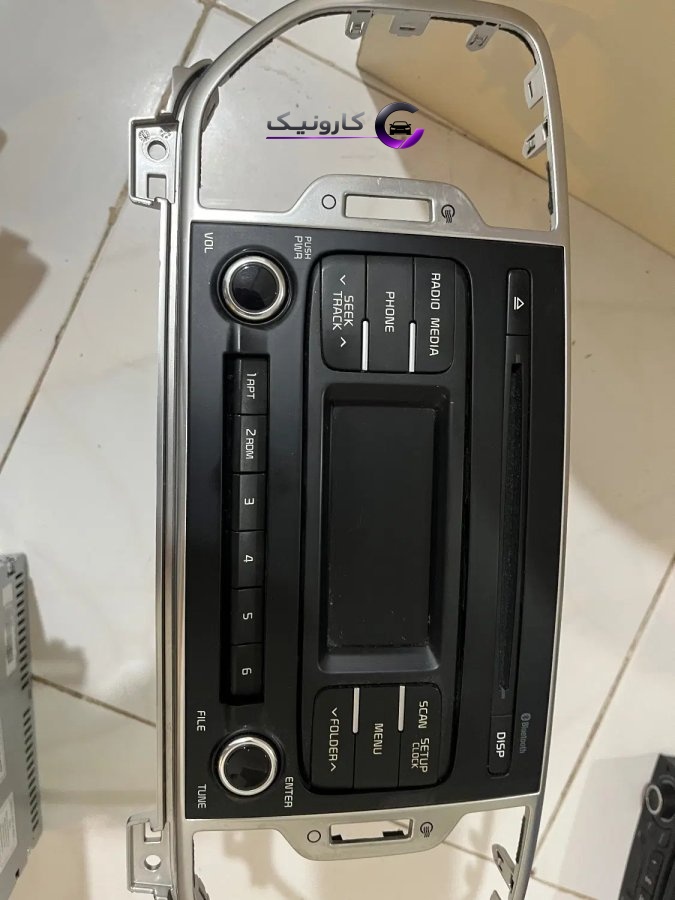 تعدادی ضبط و مانیتور ماشین