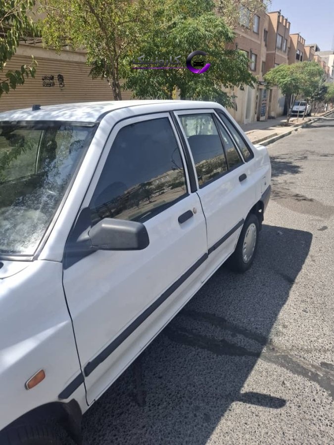 پراید مدل ۹۰ بی رنگ